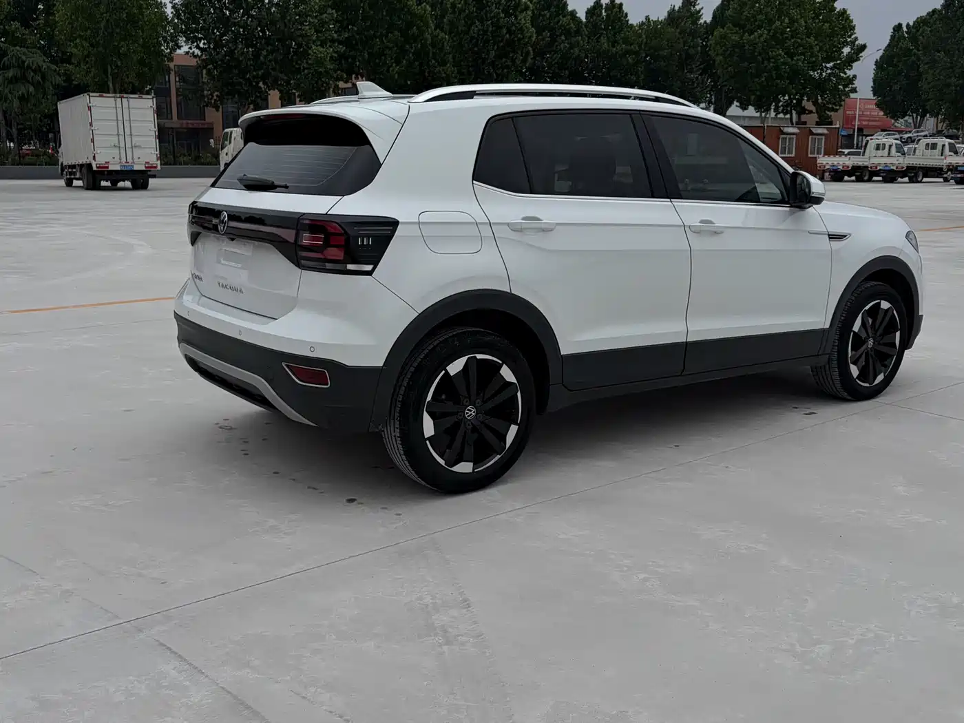 VOLKSWAGEN EXPLORING THE SHADOW