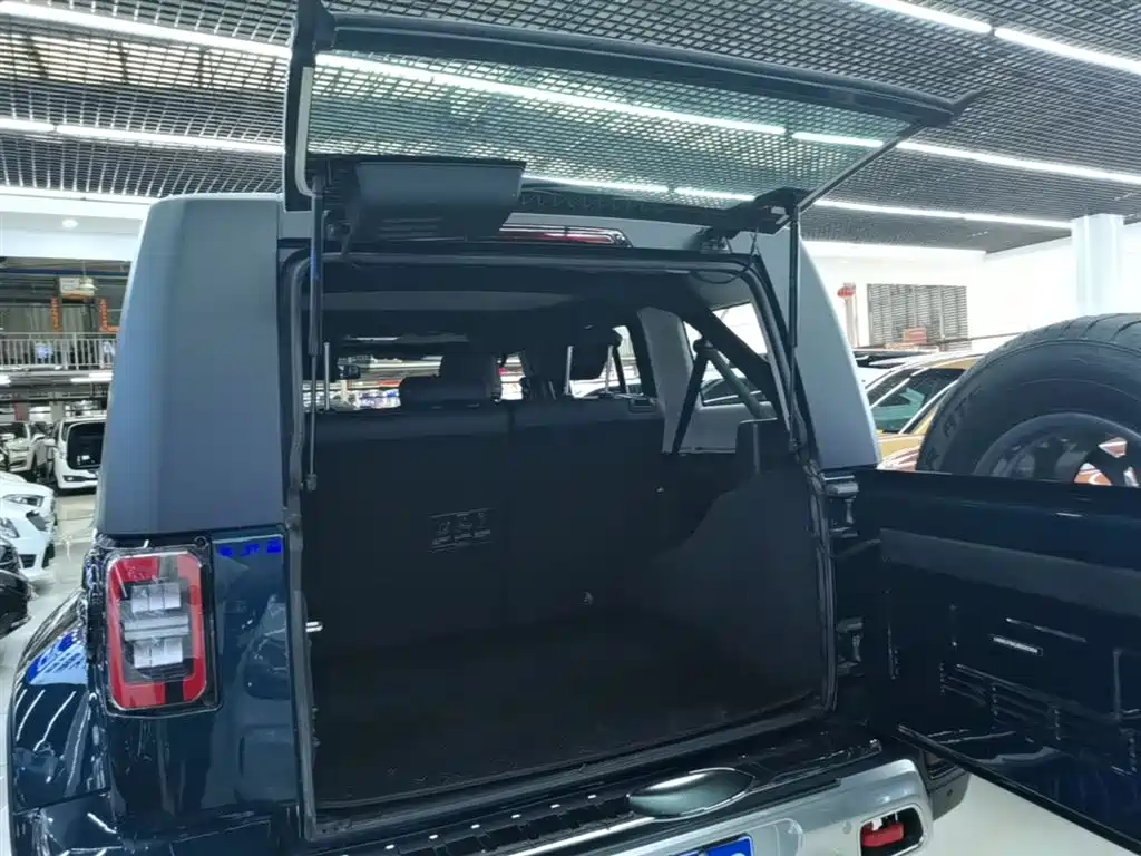 BAIC ORV Beijing Offroad BJ40 2024 2.0T Urban Hunter Glory Edition фото 19