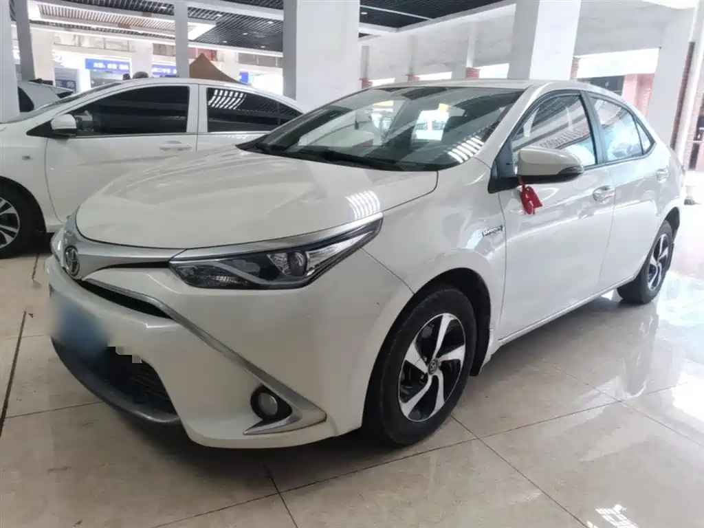 Toyota Levin 2017 Facelift Hybrid 1.8H GS E-CVT Elite Sunroof Edition China V фото 2