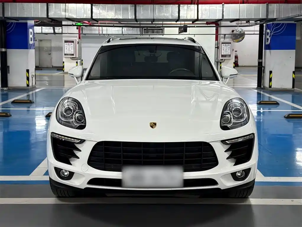 Porsche Macan 2016 Macan 2.0T фото 24