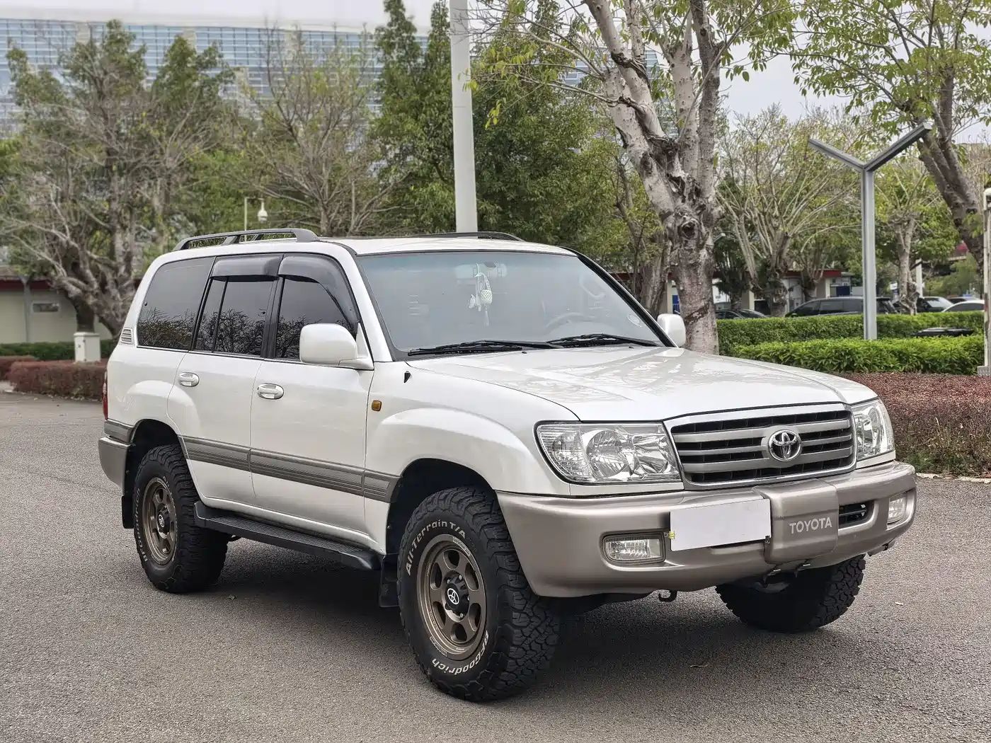 Toyota Land Cruiser (Import) фото 3