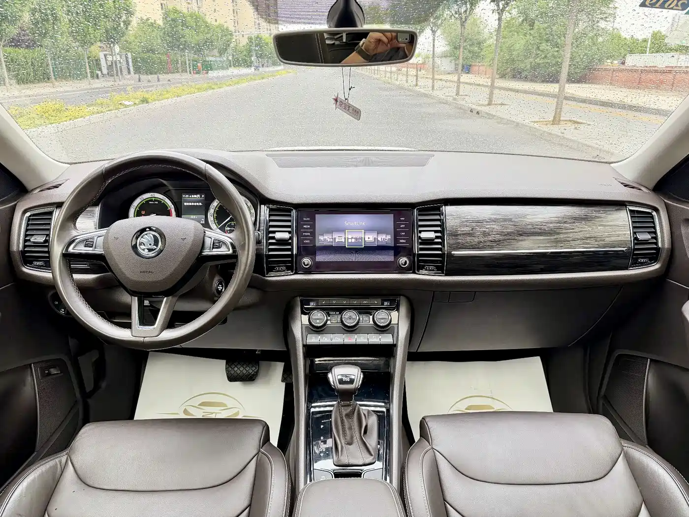 Škoda Kodiaq 2017 TSI330 7-seater 2WD Luxury Tech Edition фото 10