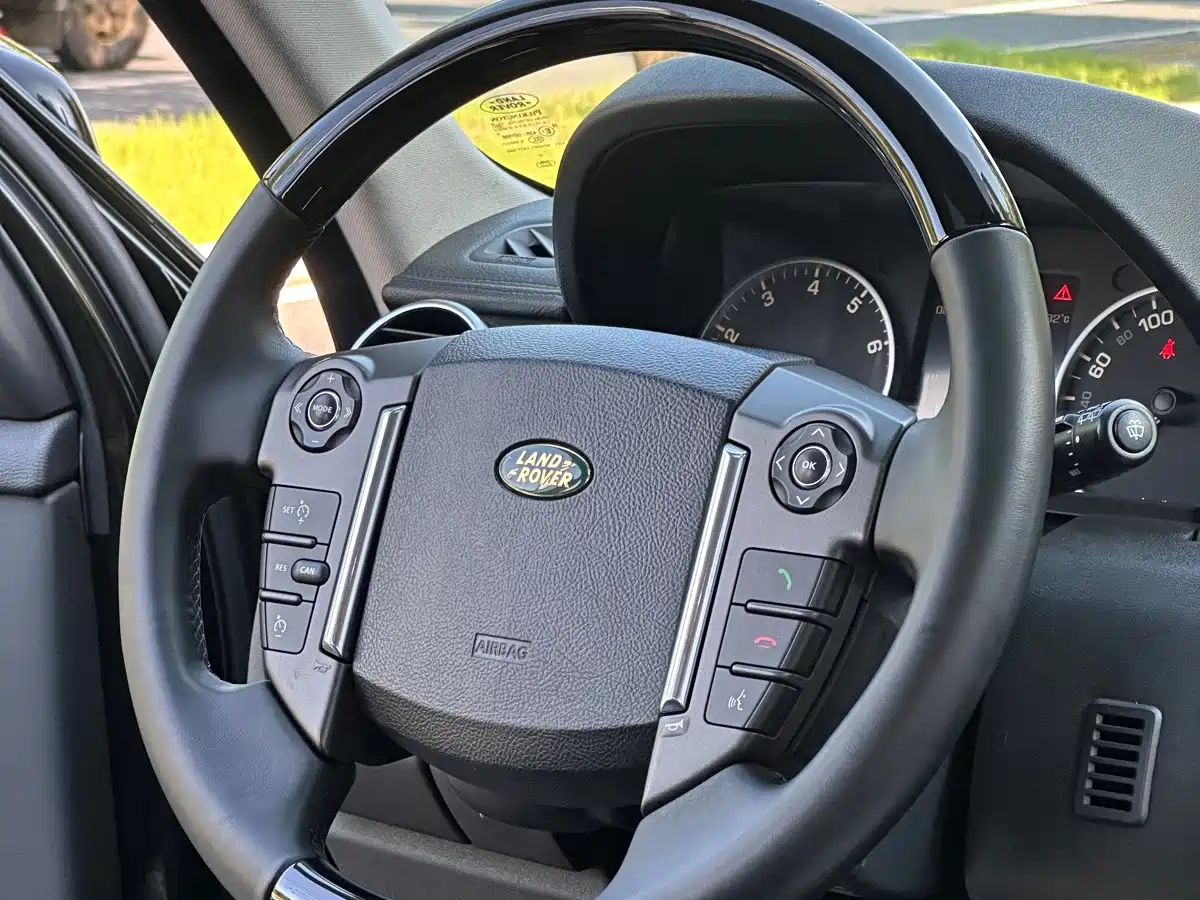 Land Rover Discovery 2010 2010 4.0 V6 HSE Petrol