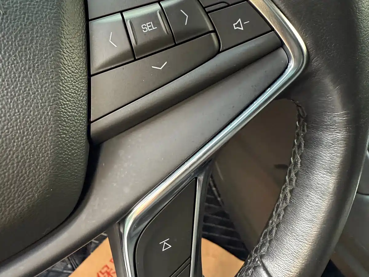 CADILLAC XT5