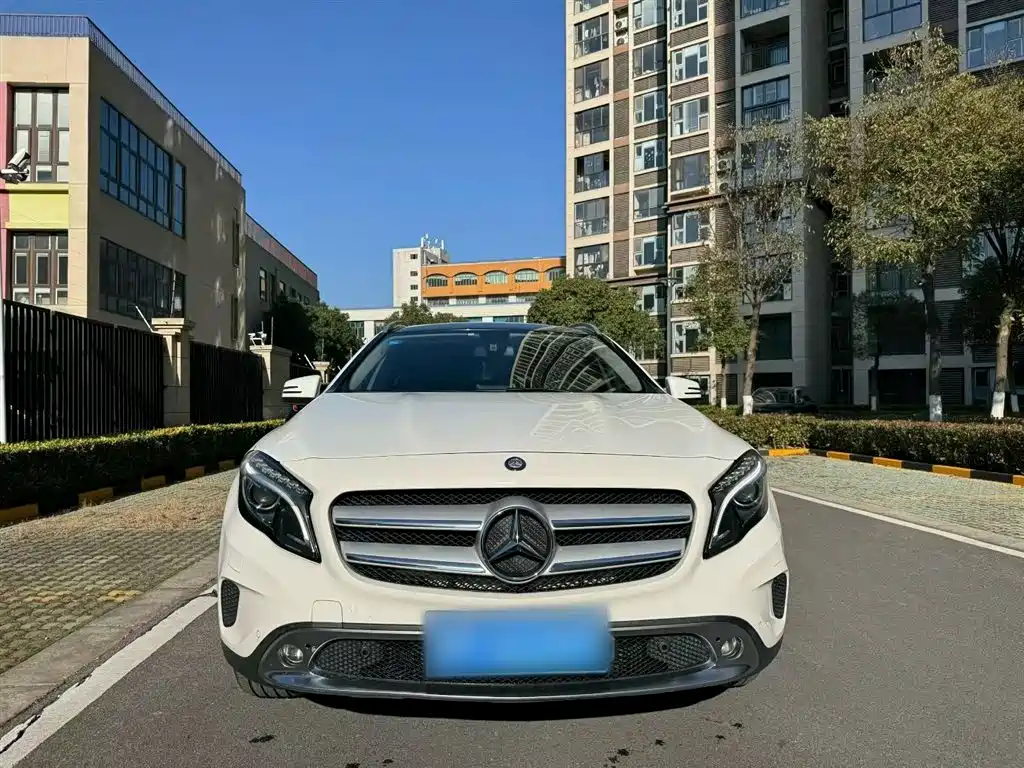 Mercedes-Benz GLA 2015 GLA 200 Fashion фото 13