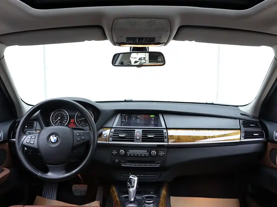 BMW X5 (Import) 2013 xDrive35i Leading фото 21