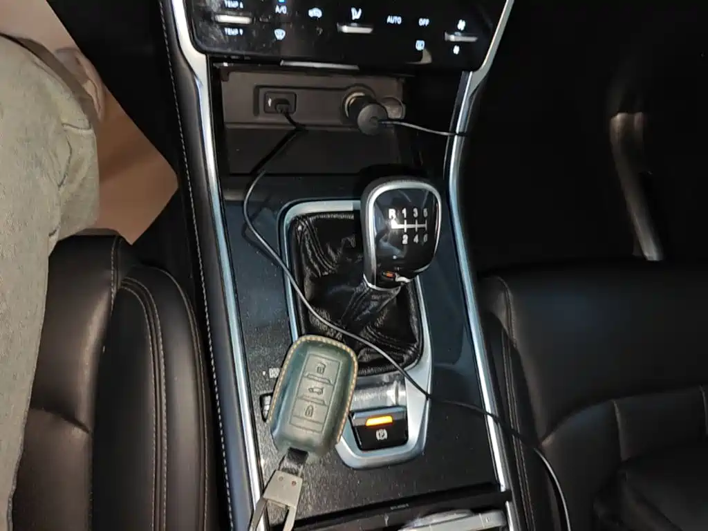 Photo 14 - Changan CS75