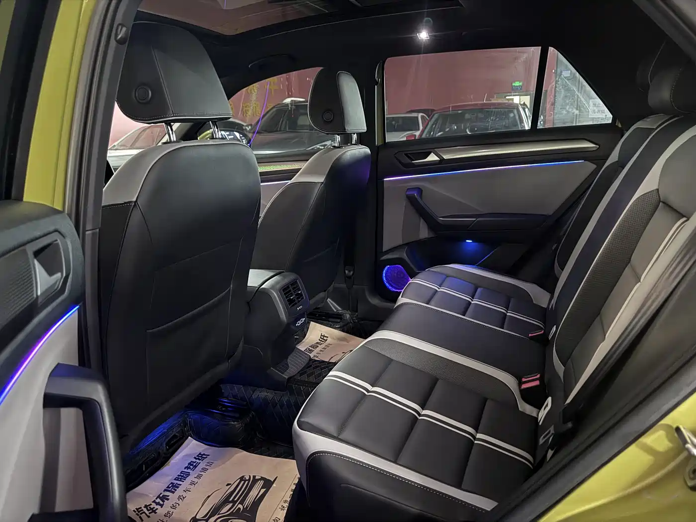 Volkswagen T-ROC 2023 300TSI DSG 2WD Starlight Edition фото 23