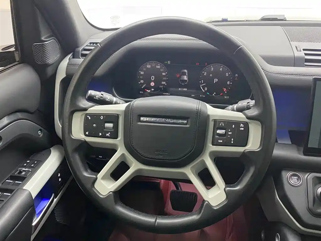 Land Rover Defender 2023 Facelift 110 3.0T P400 X-DYNAMIC HSE фото 15