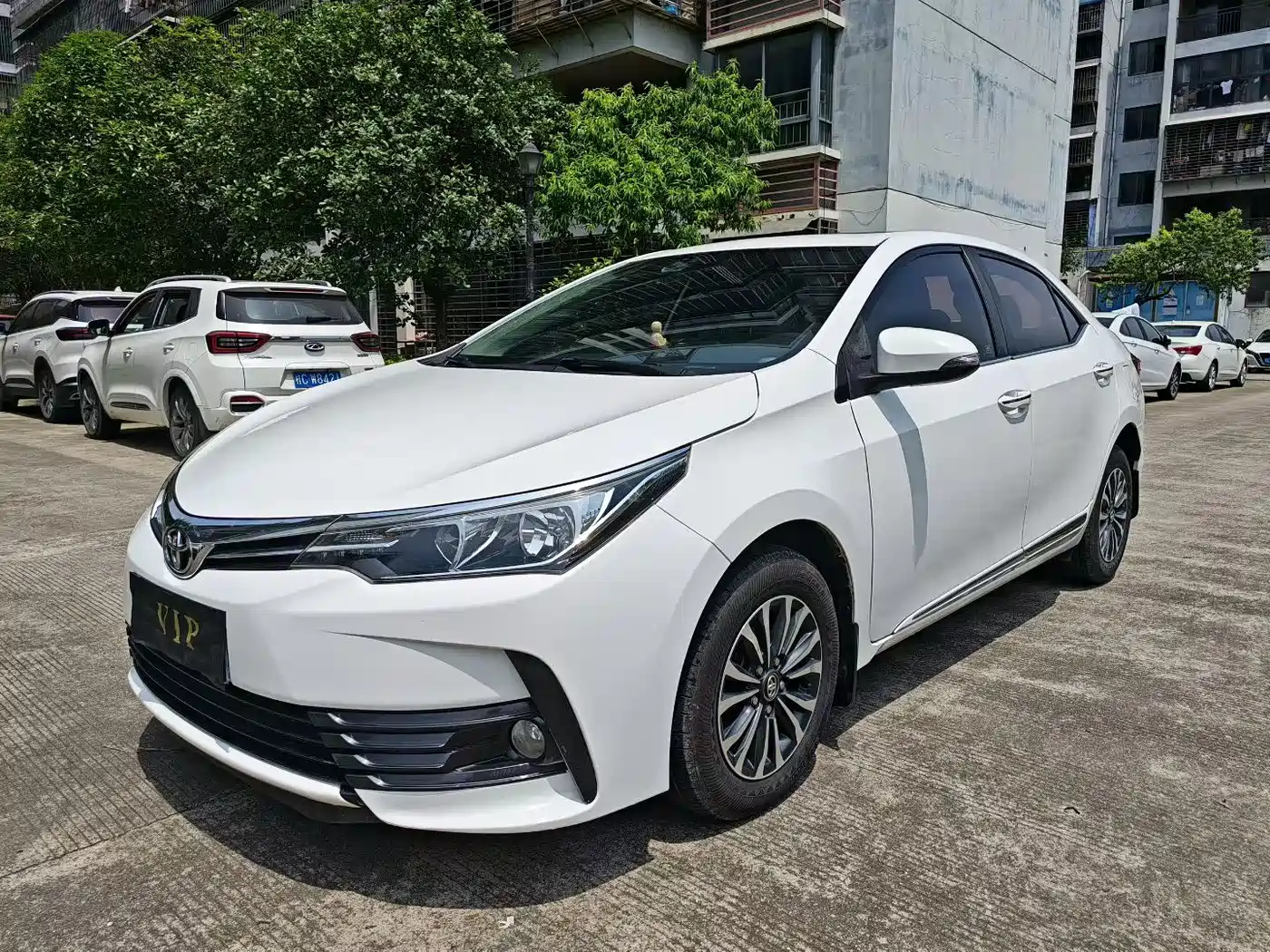Toyota Corolla 2017 Facelift 1.2T S-CVT GL-i фото 2