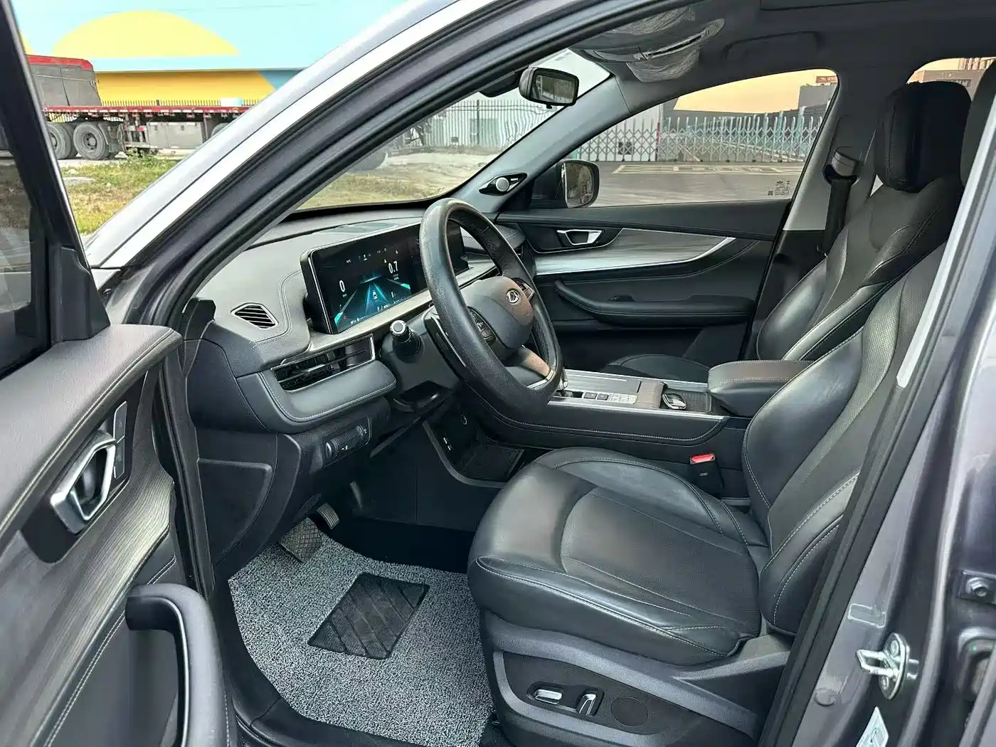 CHERY TIGGO 8