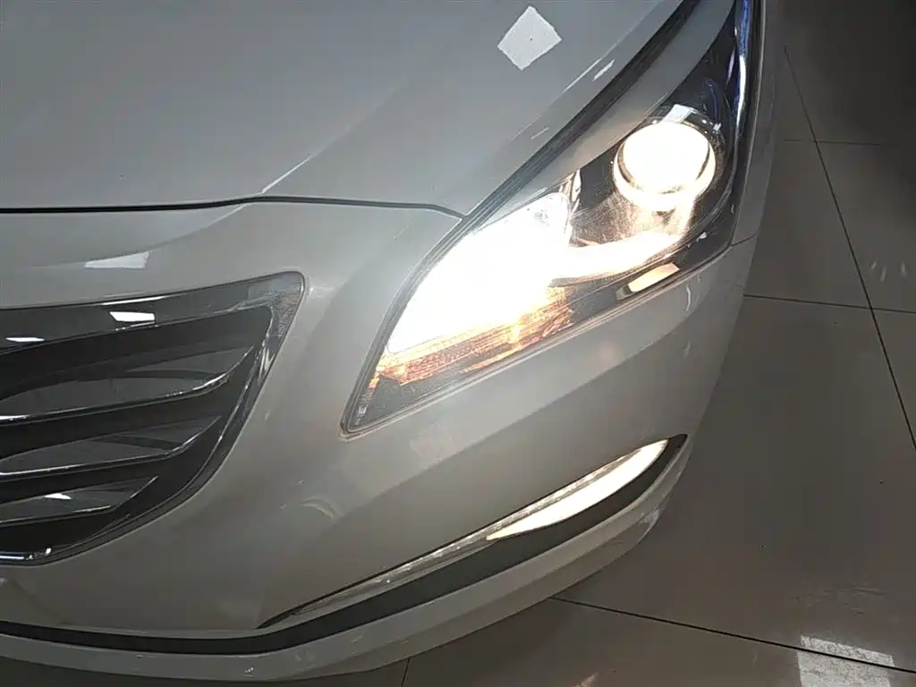 Hyundai Mistra 2014 1.8L Auto Smart GLS фото 24