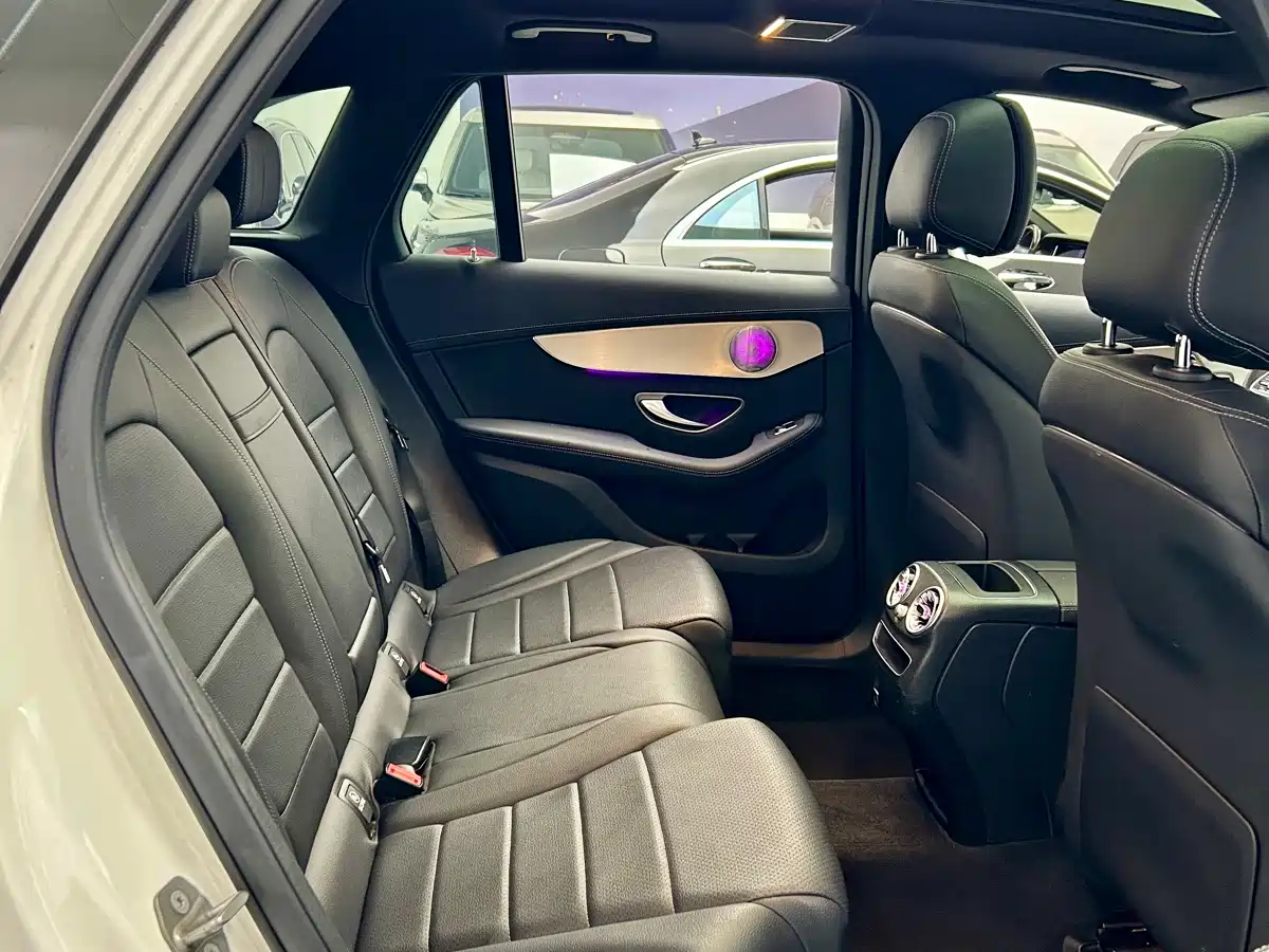 Mercedes-Benz GLC 2021 GLC 260 L 4MATIC Sporty фото 10
