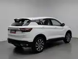 Фото 2 - Geely Coolray