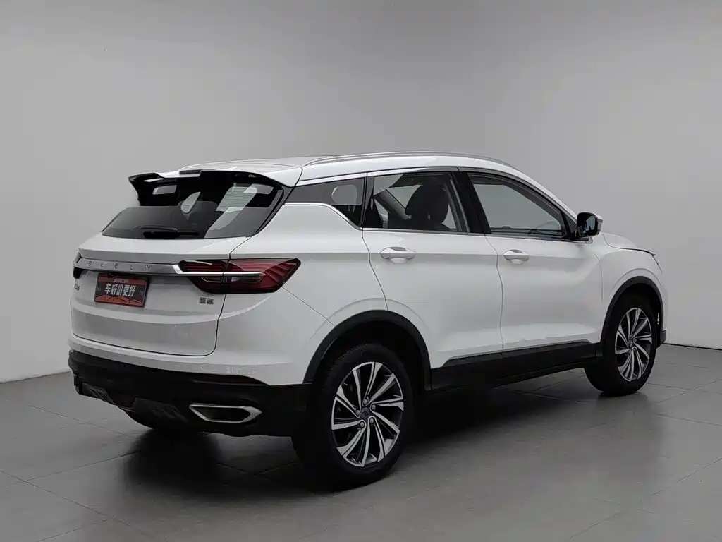 Фото 2 - Geely Coolray