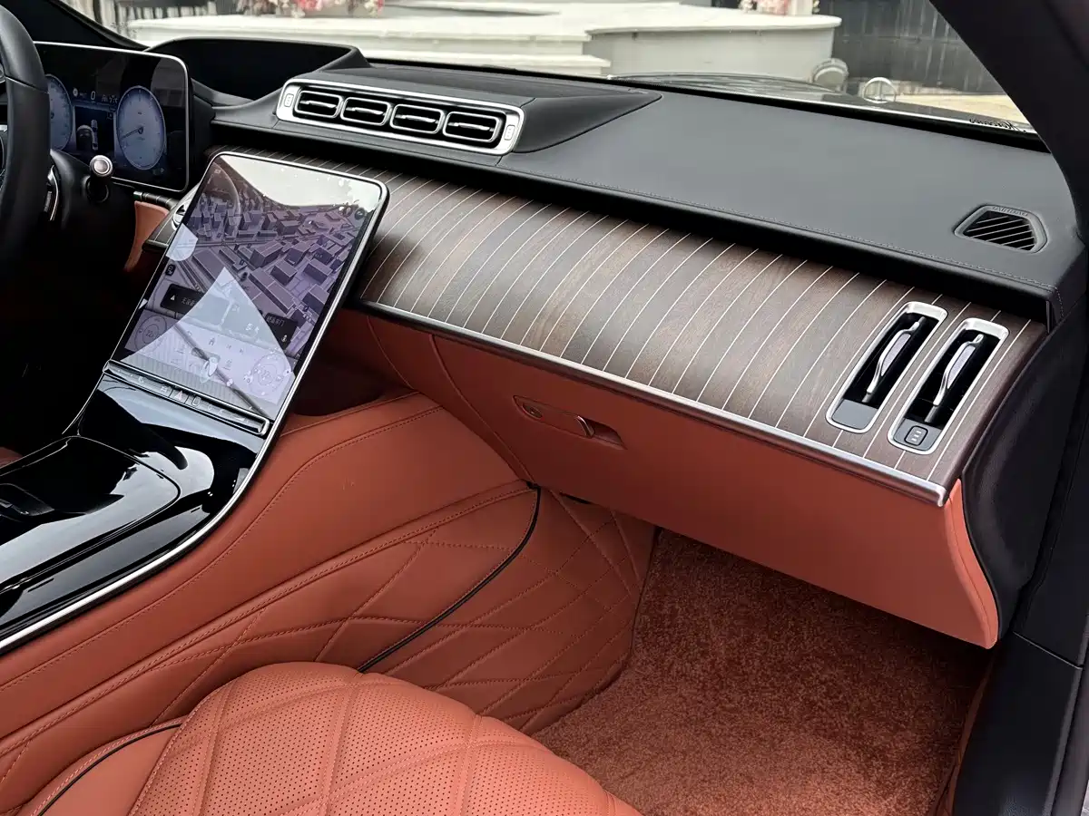 Фото 12 - Mercedes-Benz Maybach S-Class