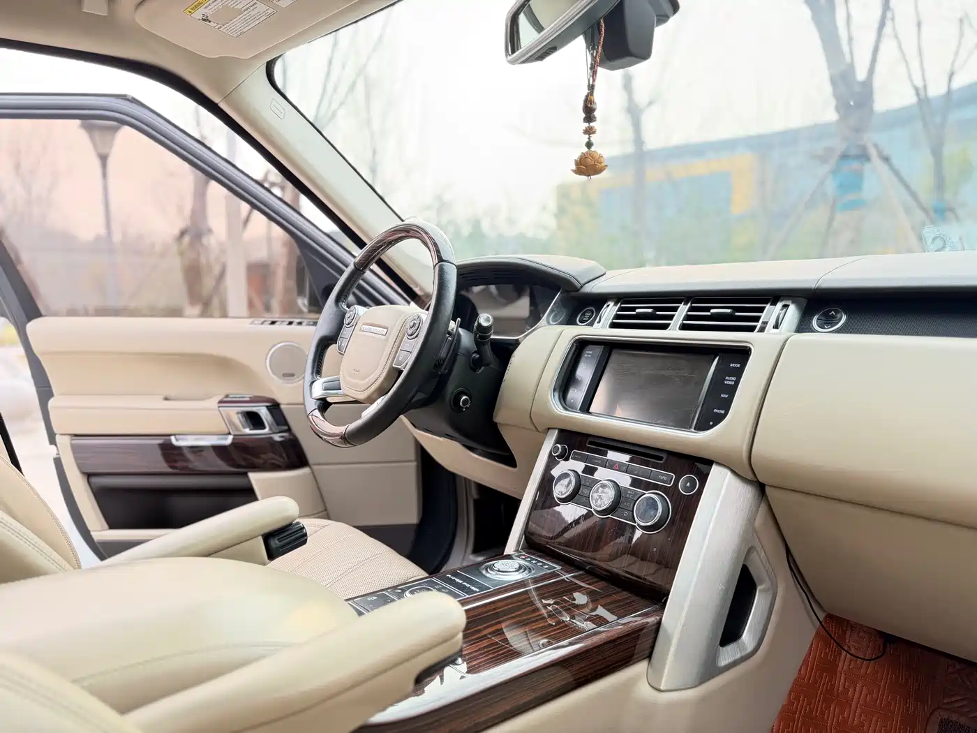 Land Rover Range Rover 2013 5.0 SC V8 Vogue SE фото 9