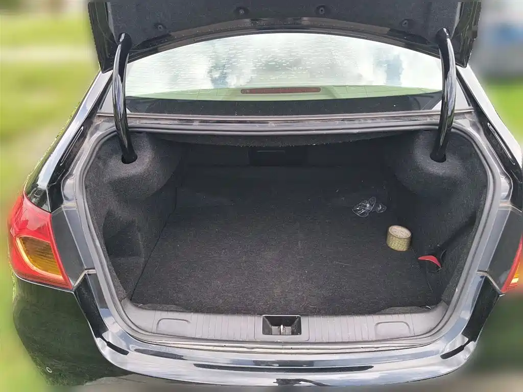 Roewe 950 2015 2015 1.8T Elite Edition