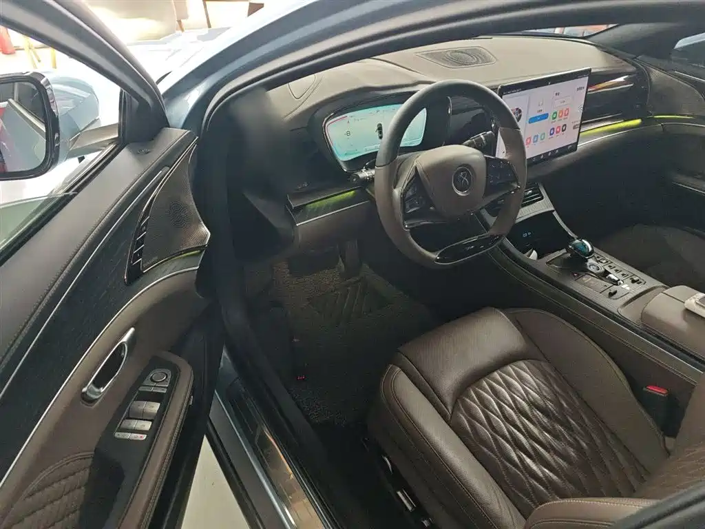 BYD Han 2023 DM-i Champion Edition 121KM Premium фото 16