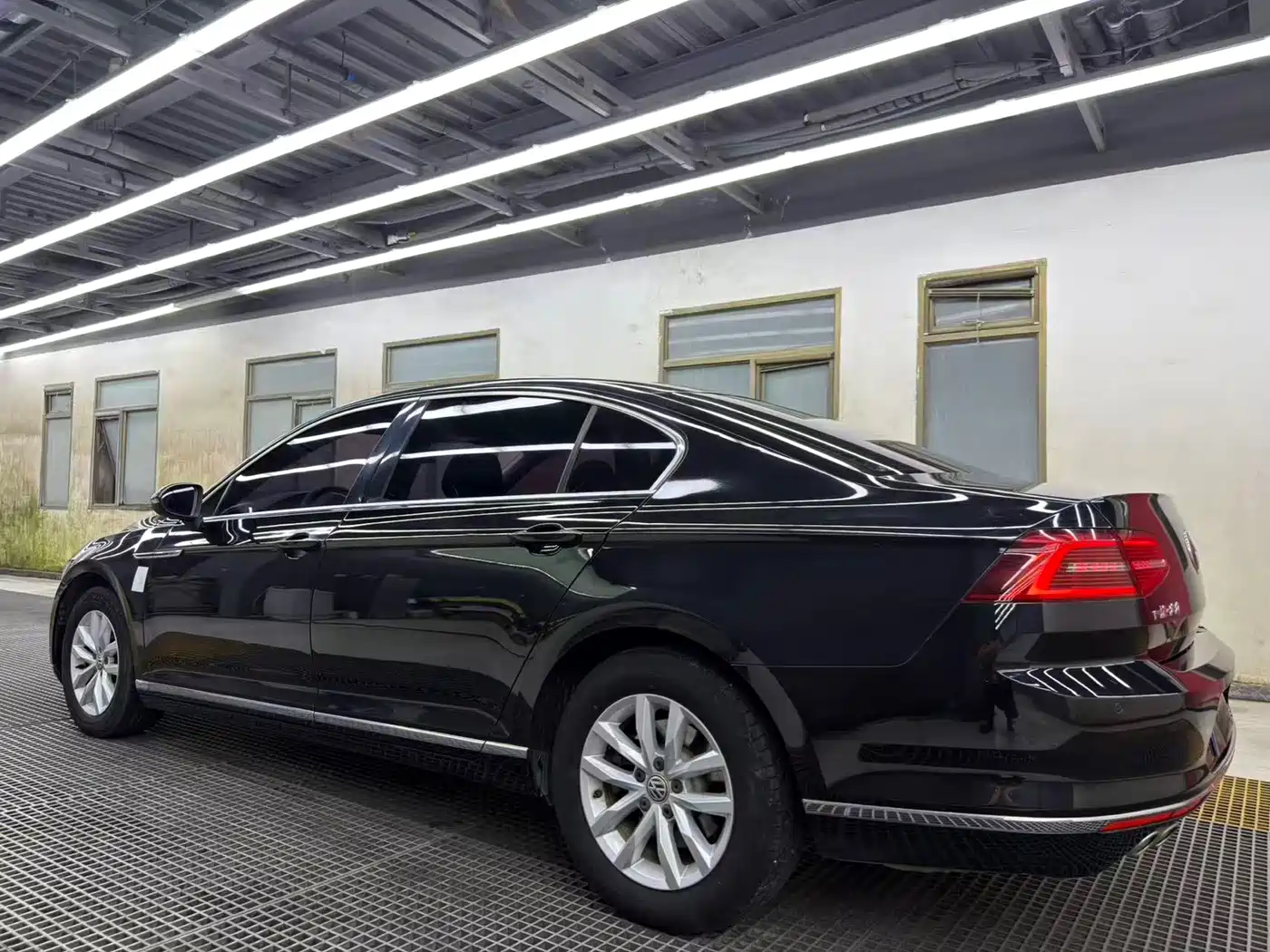 Volkswagen Magotan 2017 280TSI DSG Comfort фото 4