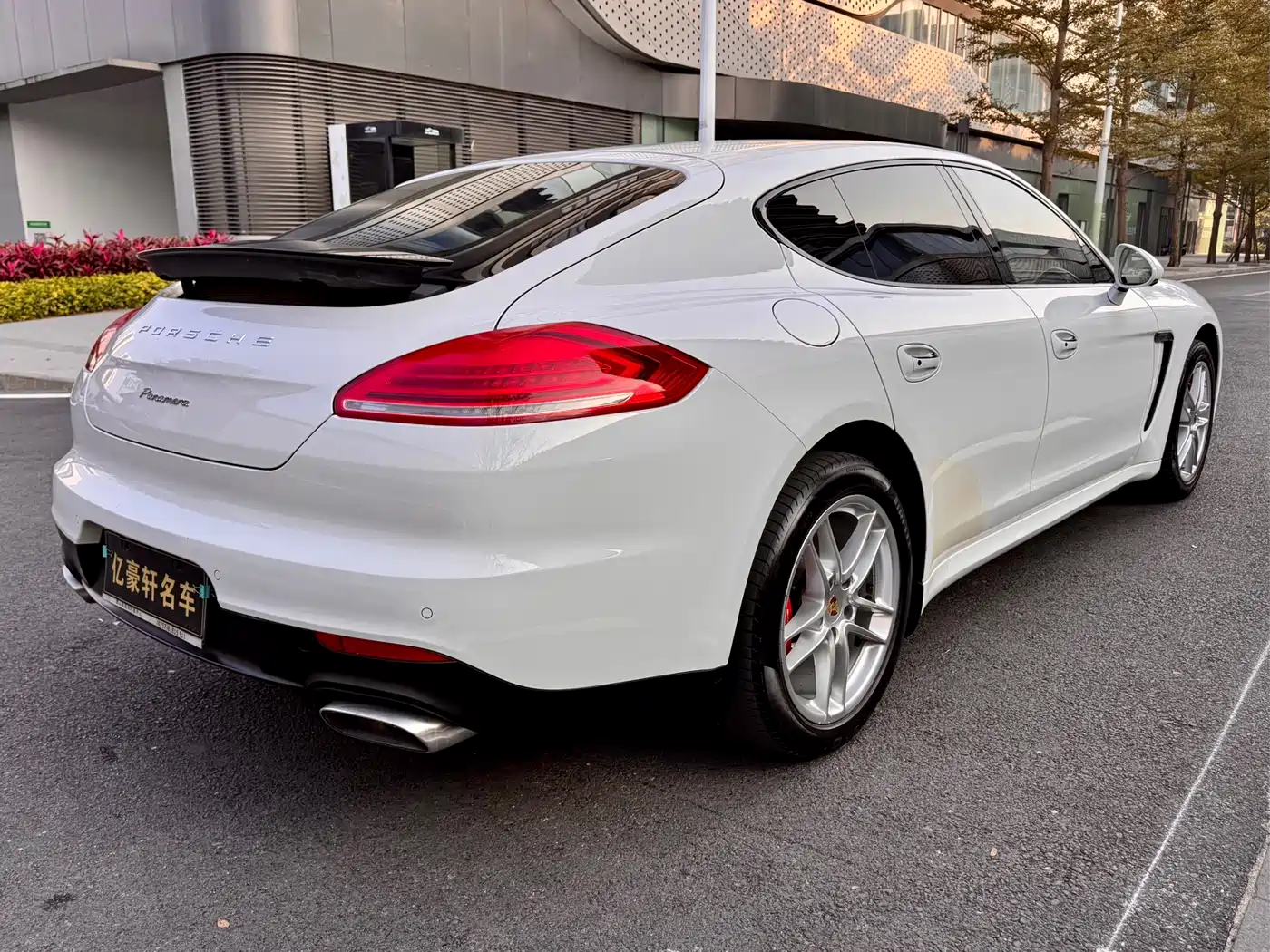 Porsche Panamera 2014 Panamera 3.0T фото 4