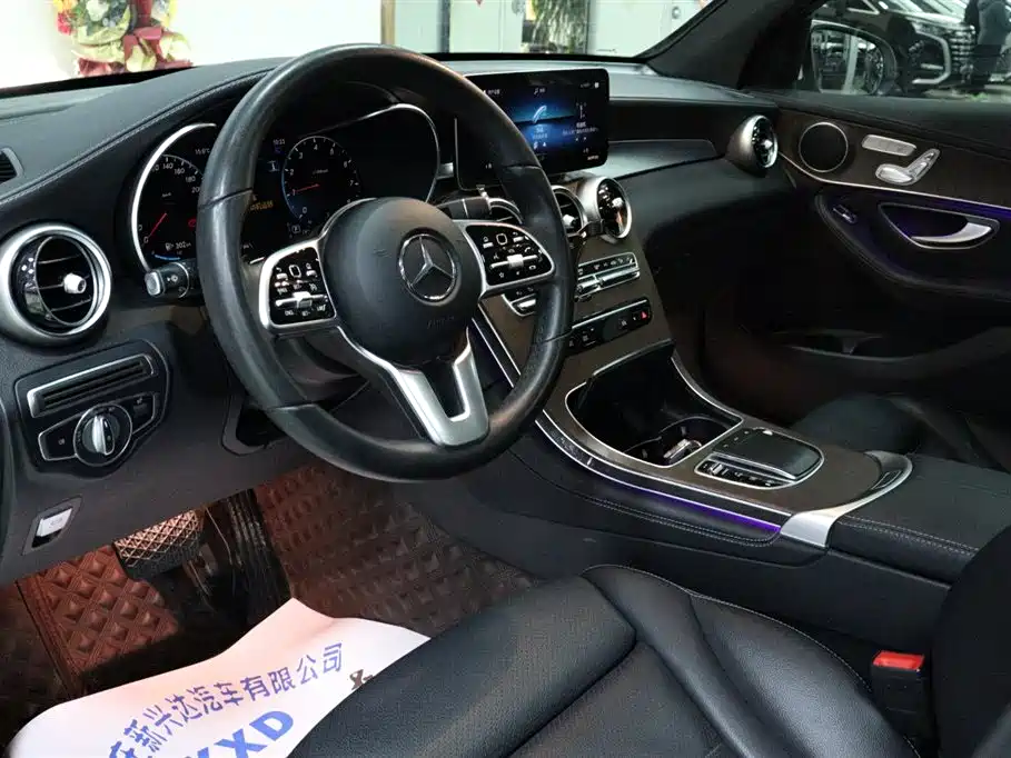 Mercedes-Benz GLC 2020 Facelift GLC 300 L 4MATIC Dynamic фото 7