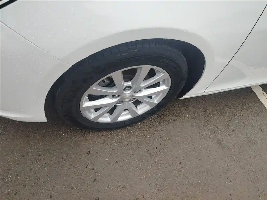 Chevrolet Malibu 2014 2.0L Automatic Luxury фото 23