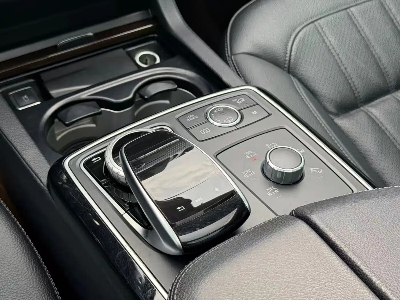 Mercedes-Benz GLS 2016 GLS 400 4MATIC Dynamic фото 12