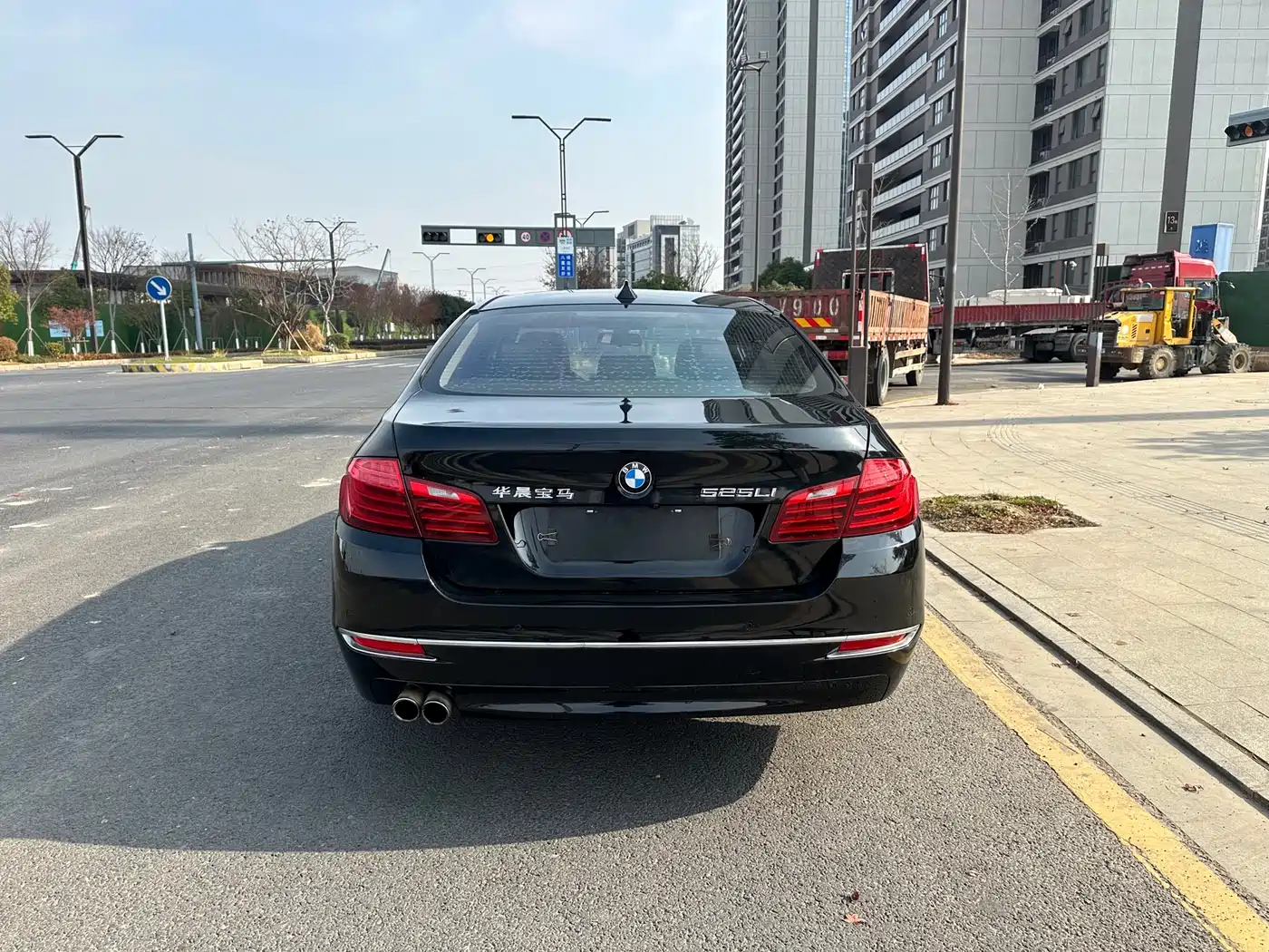 BMW 5 Series 2014 525Li Luxury Design Package фото 19