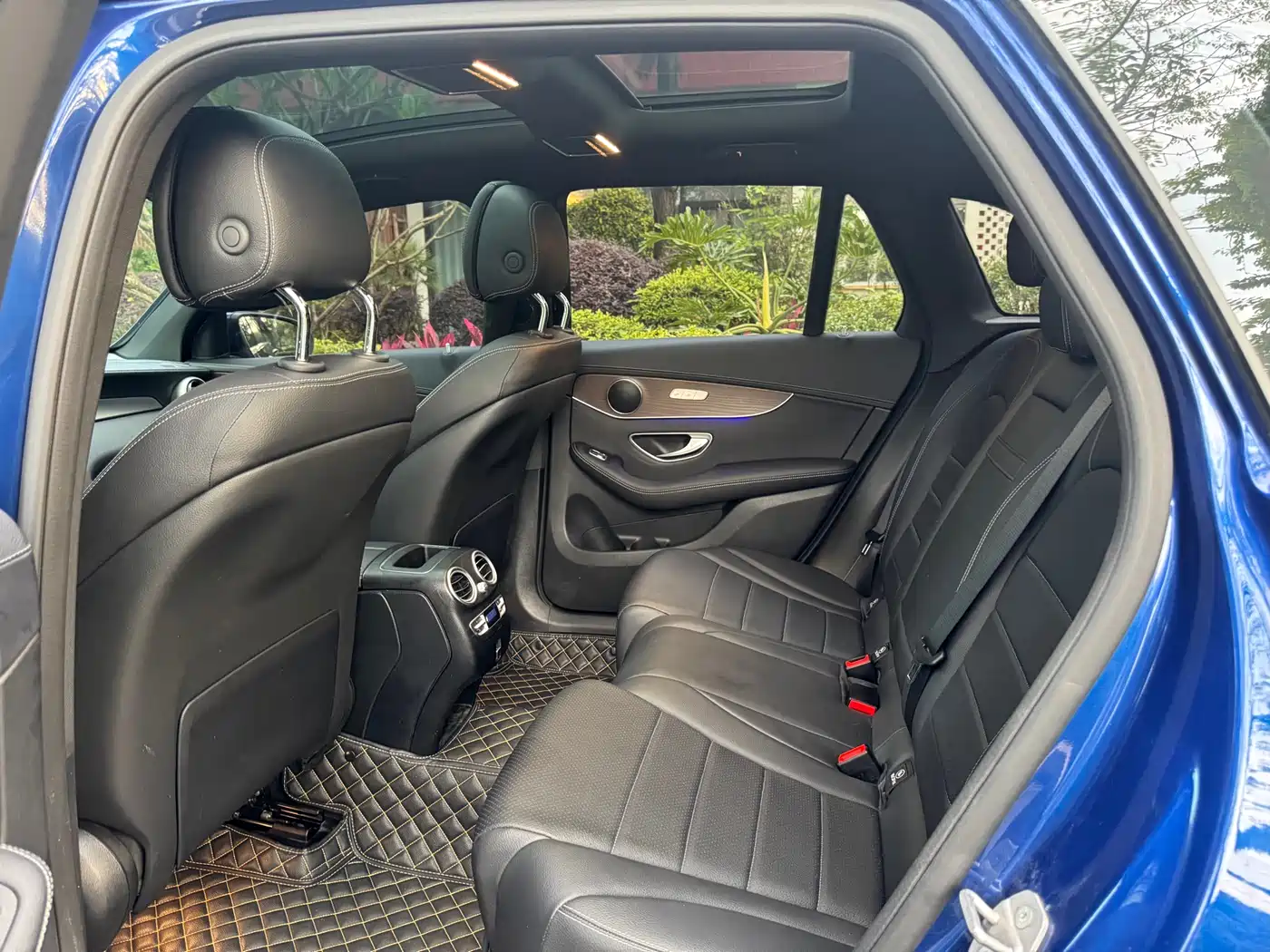 Mercedes-Benz GLC 2022 GLC 300 L 4MATIC Dynamic Collector's Edition фото 12