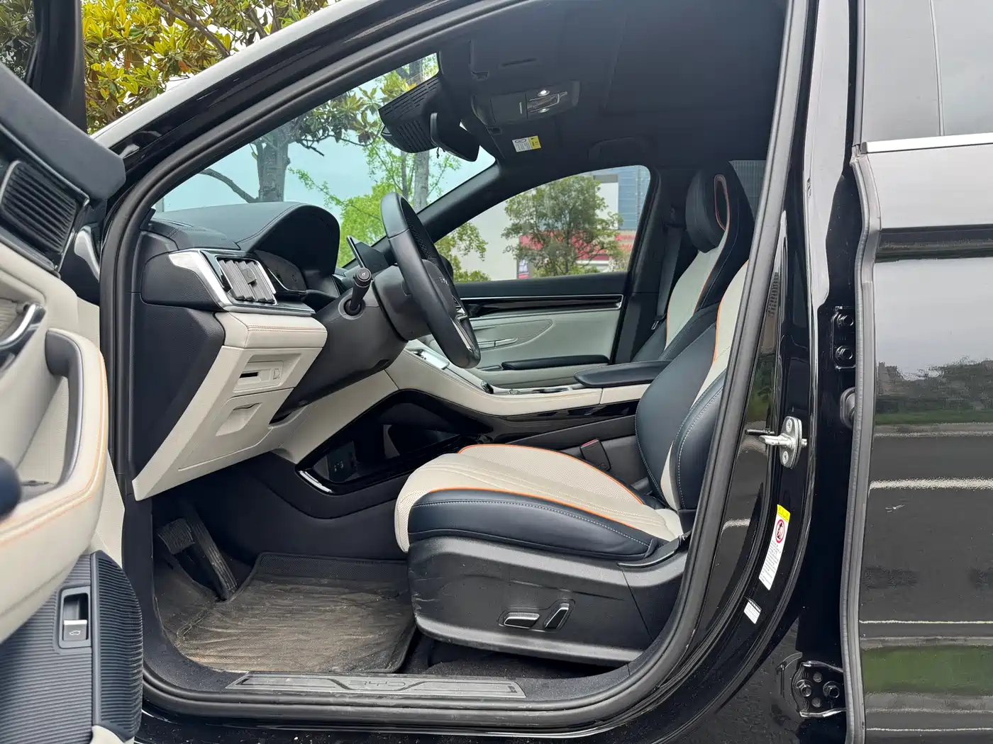 BYD Song PLUS PHEV 2024 Glory Edition DM-i 150km Flagship PLUS фото 8