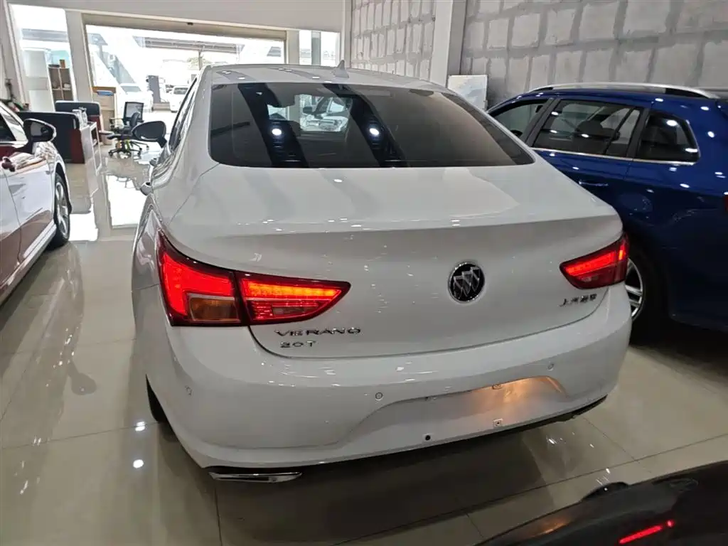 Buick Verano 2017 Sedan 20T DCT Flagship фото 6