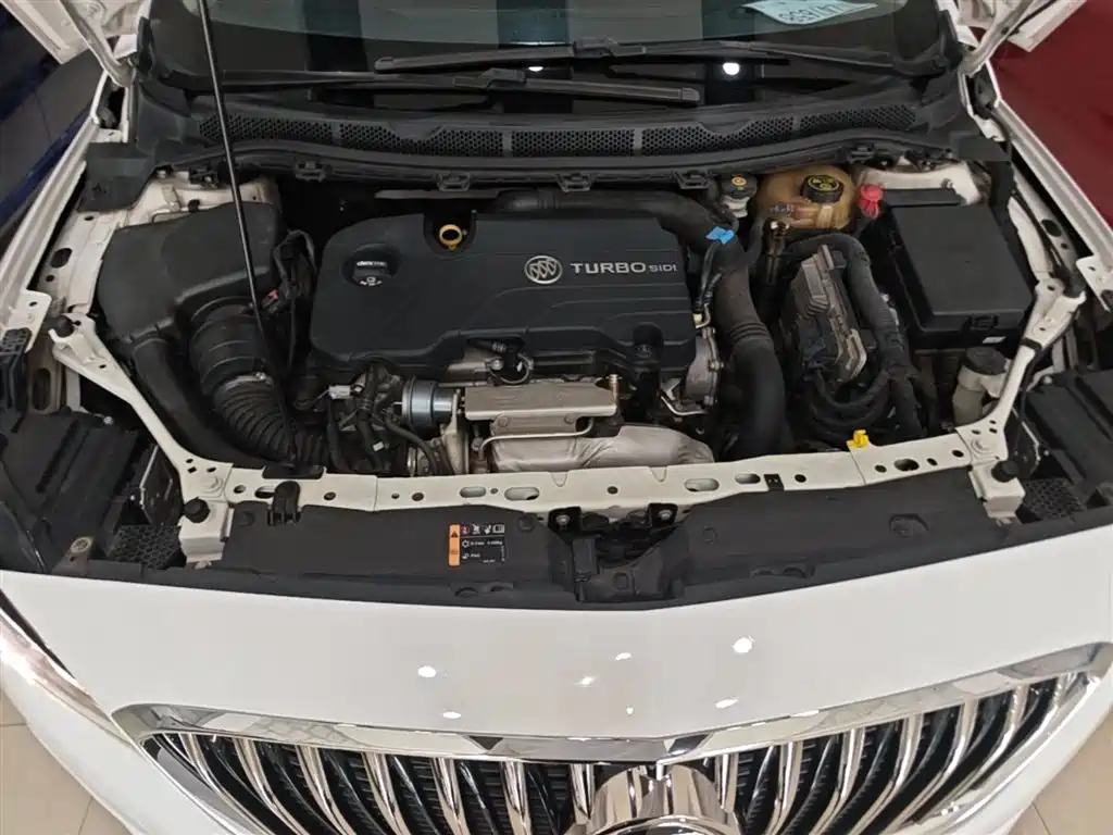 Buick Verano 2017 Sedan 20T DCT Flagship фото 20