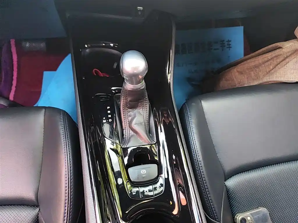 Toyota C-HR 2020 Model 2.0L Leading фото 14