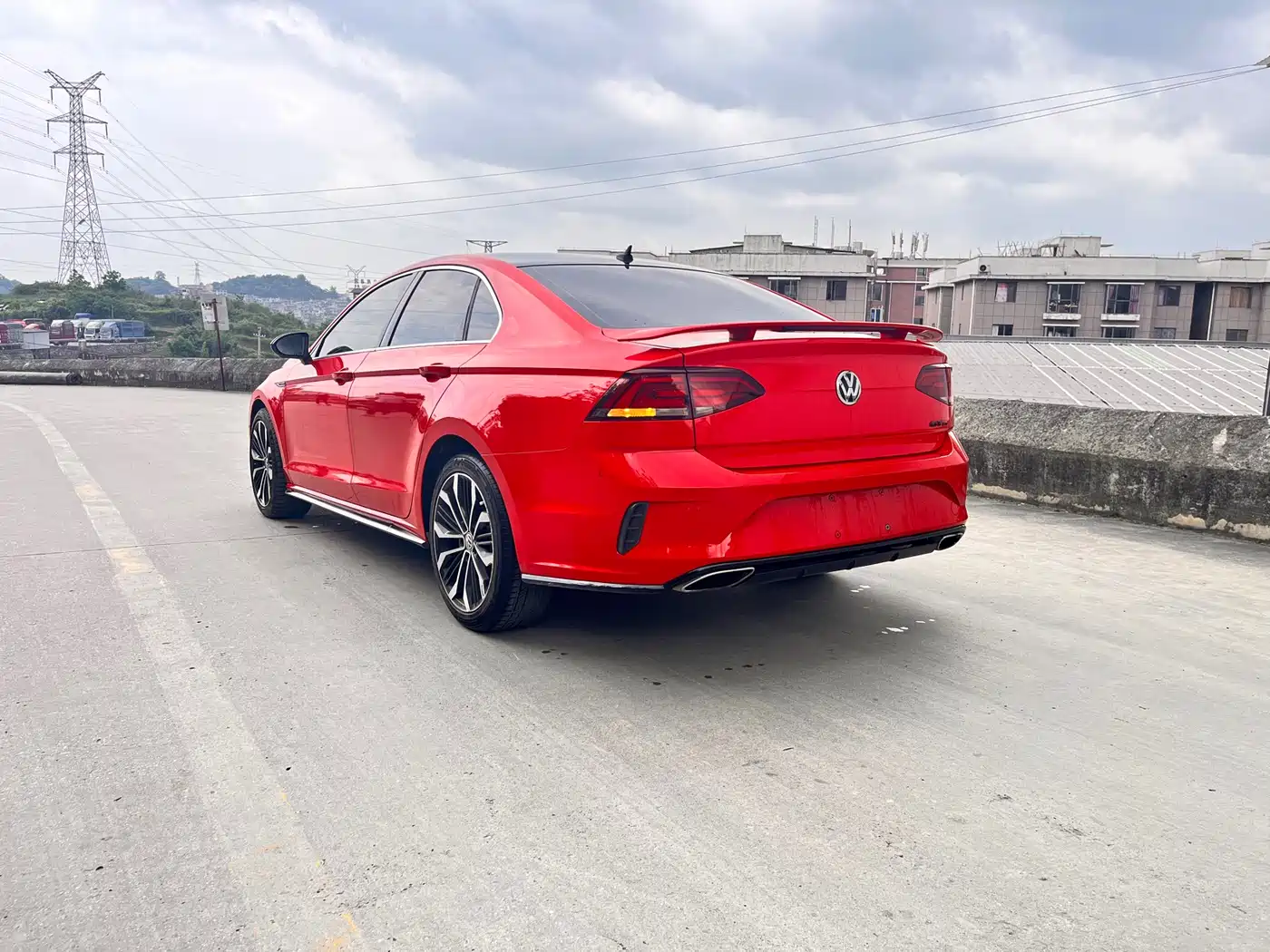 Volkswagen Lamando 2017 2.0T GTS фото 7