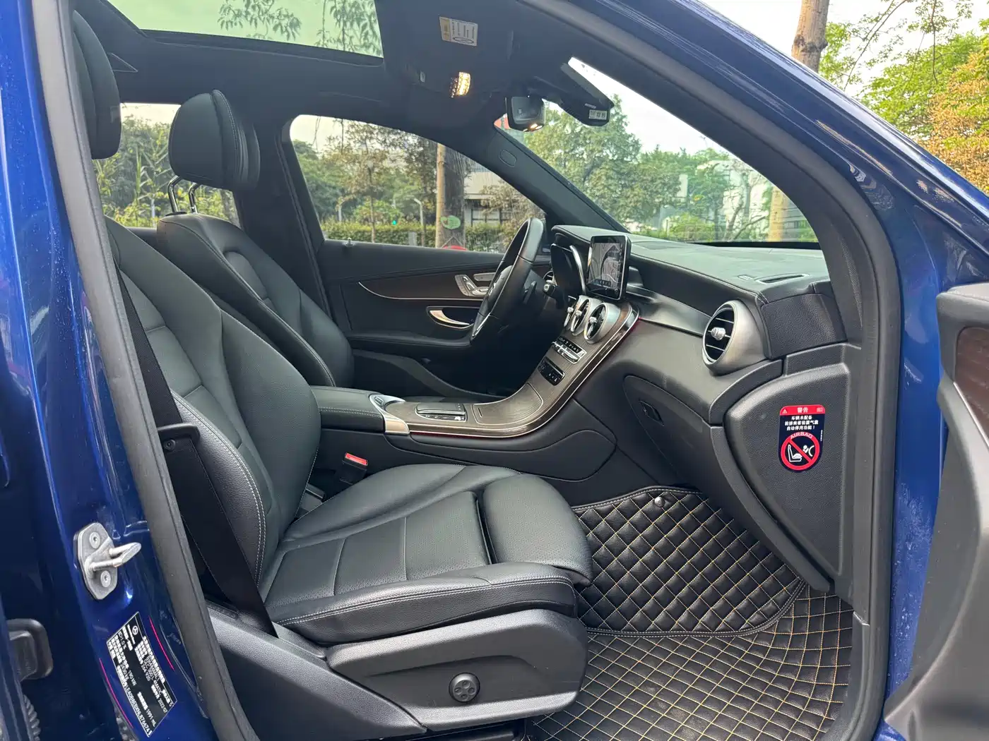 Mercedes-Benz GLC 2022 GLC 300 L 4MATIC Dynamic Collector's Edition фото 13