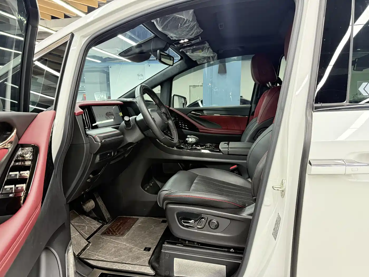 GAC Trumpchi Trumpchi M8 2023 Model Master Series 400T Flagship Edition фото 12