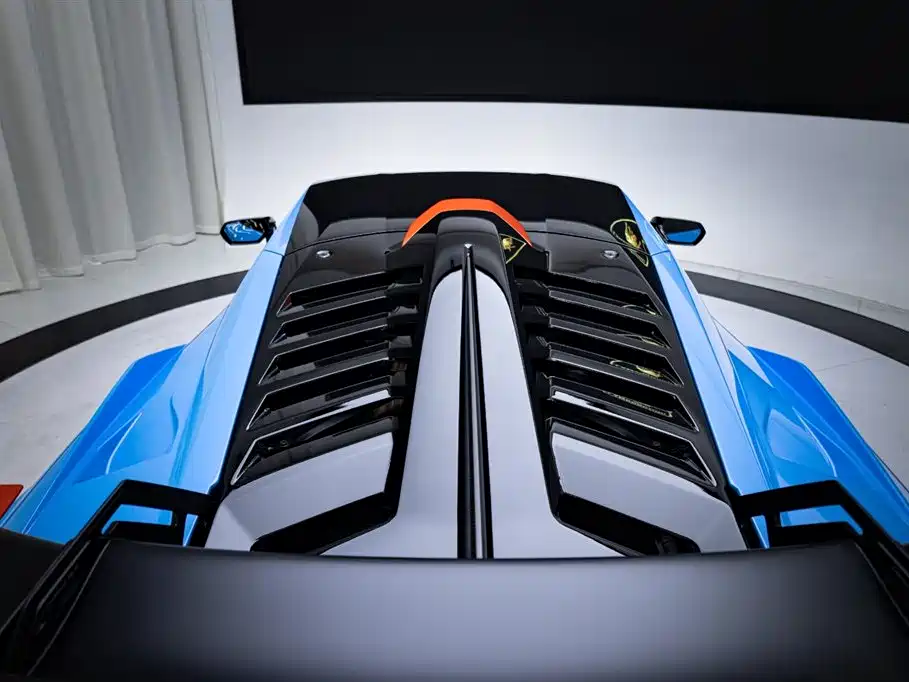 LAMBORGHINI HURACÁN