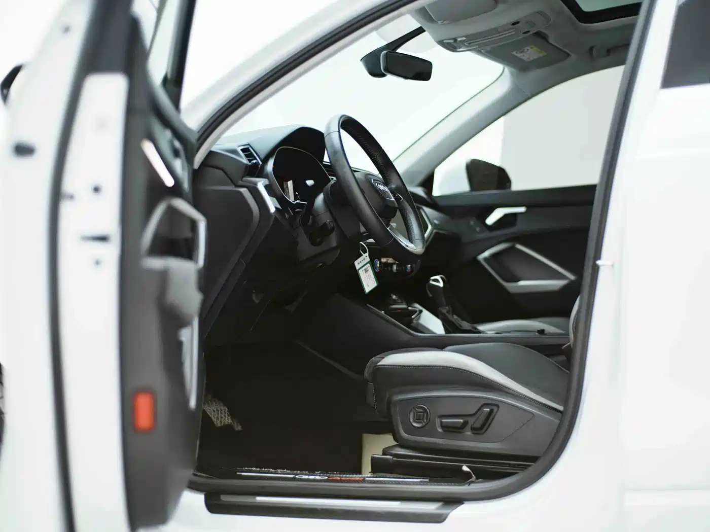 Audi Q3 2022 35 TFSI Progressive Dynamic фото 20