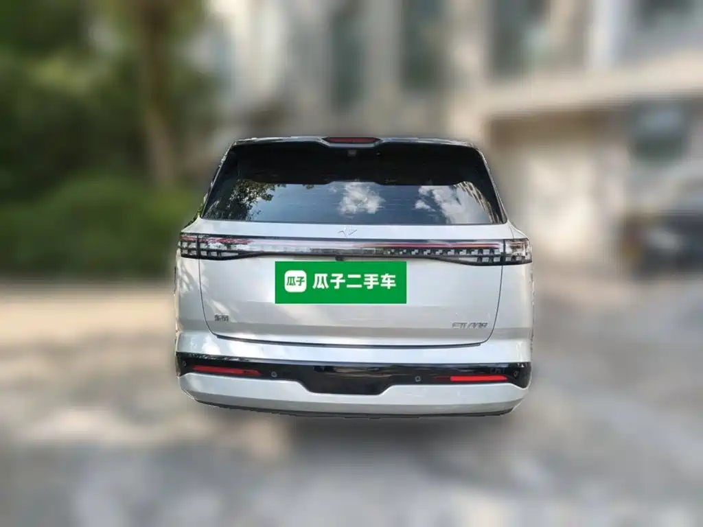 Dongfeng Yipai eπ008 2025 2025 210Max Ruyi Edition 6-Seater