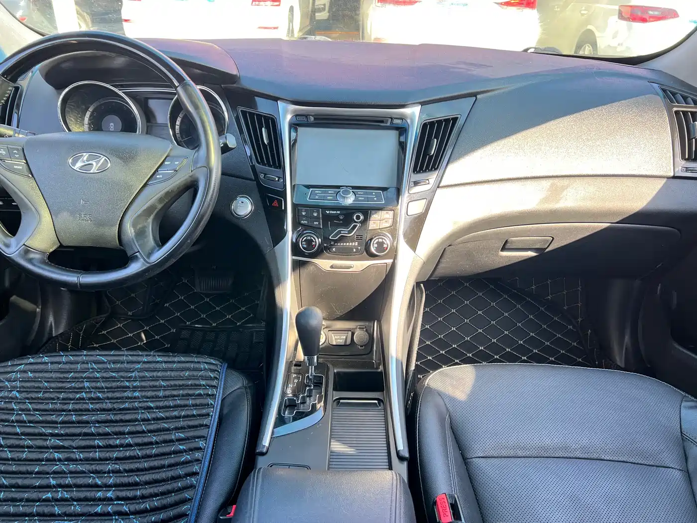 Hyundai Sonata 2015 2.4L LUX Ultimate фото 16