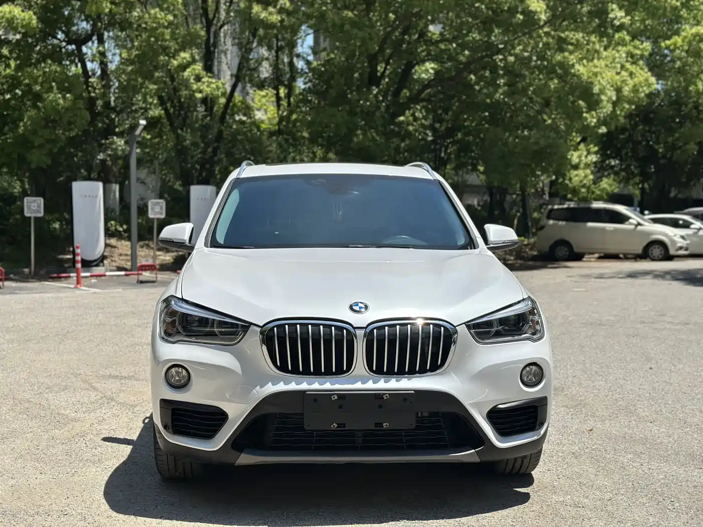 BMW X1 2016 sDrive18Li Premium Model фото 2