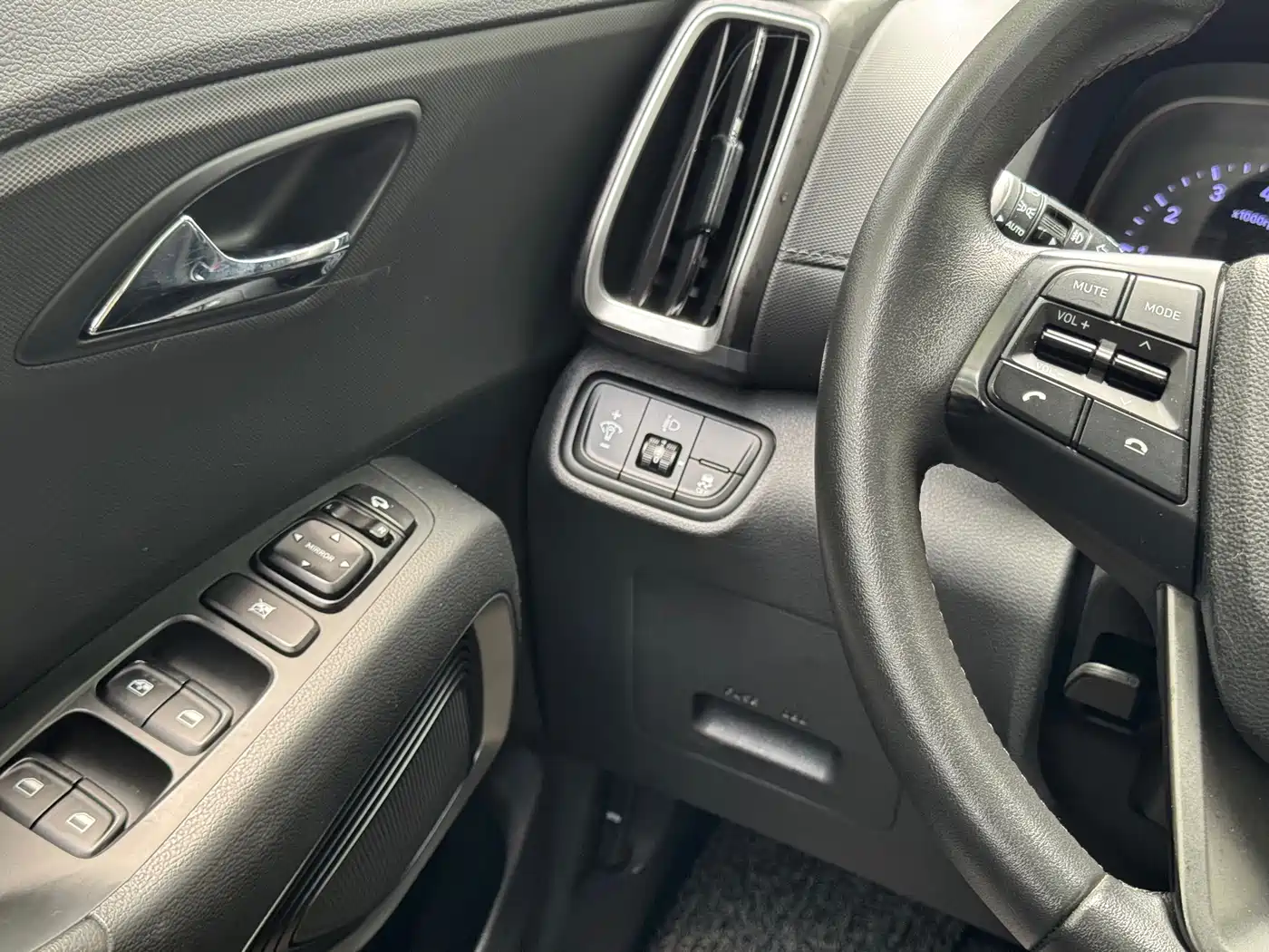 Hyundai Beijing Hyundai ix35 2018 2.0L Automatic 2WD Zhiyong·Enjoyment Edition фото 18
