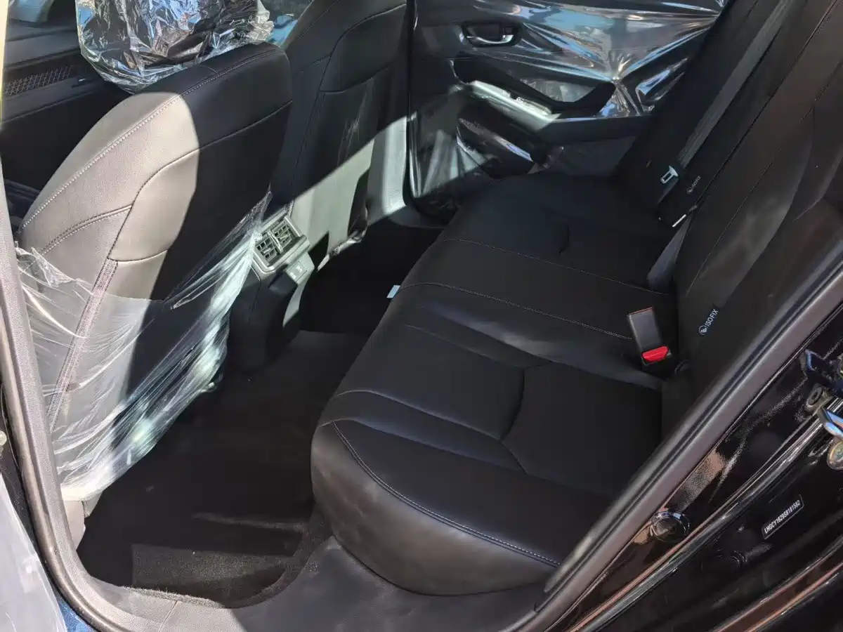 Фото 5 - Honda Accord