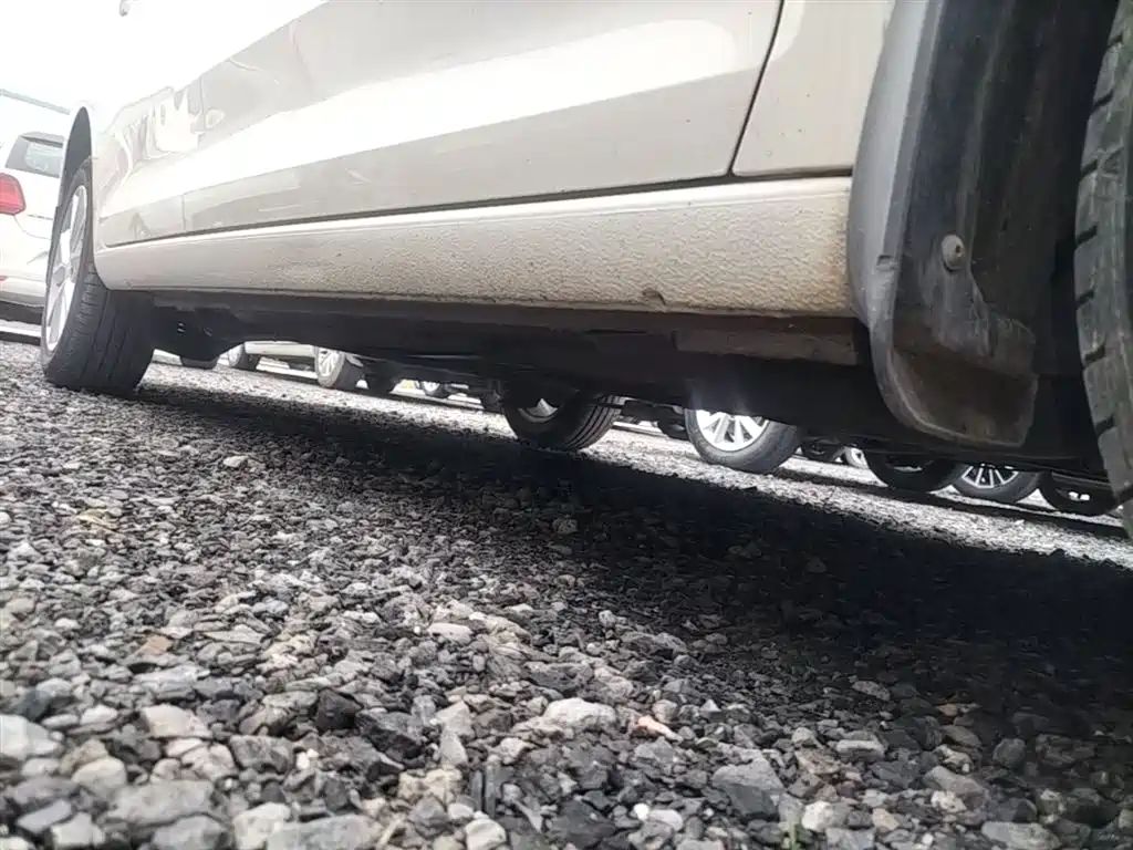 Škoda Rapid 2016 1.6L Manual Pioneer Edition фото 21