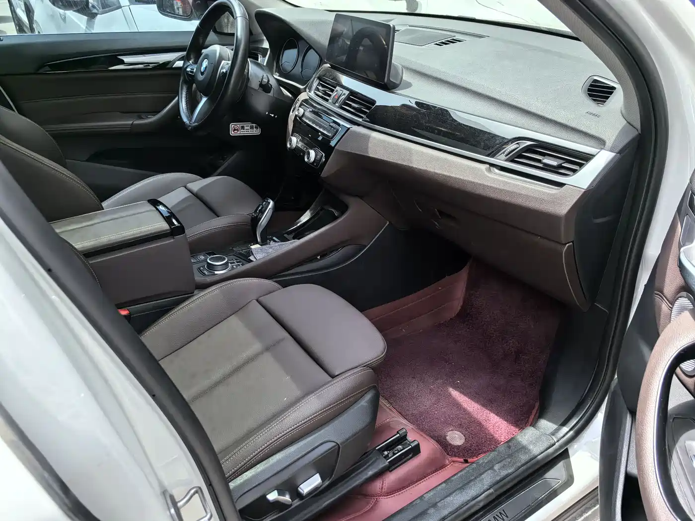 BMW X1 2022 sDrive25Li Leading фото 11