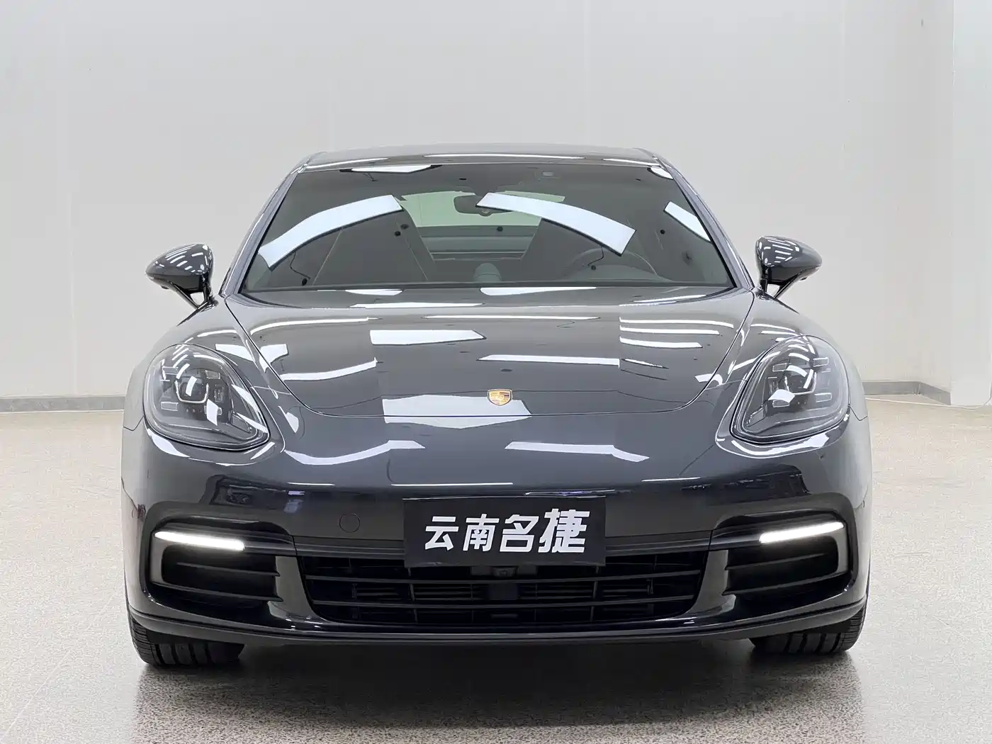 Porsche Panamera 2017 Panamera 3.0T фото 2