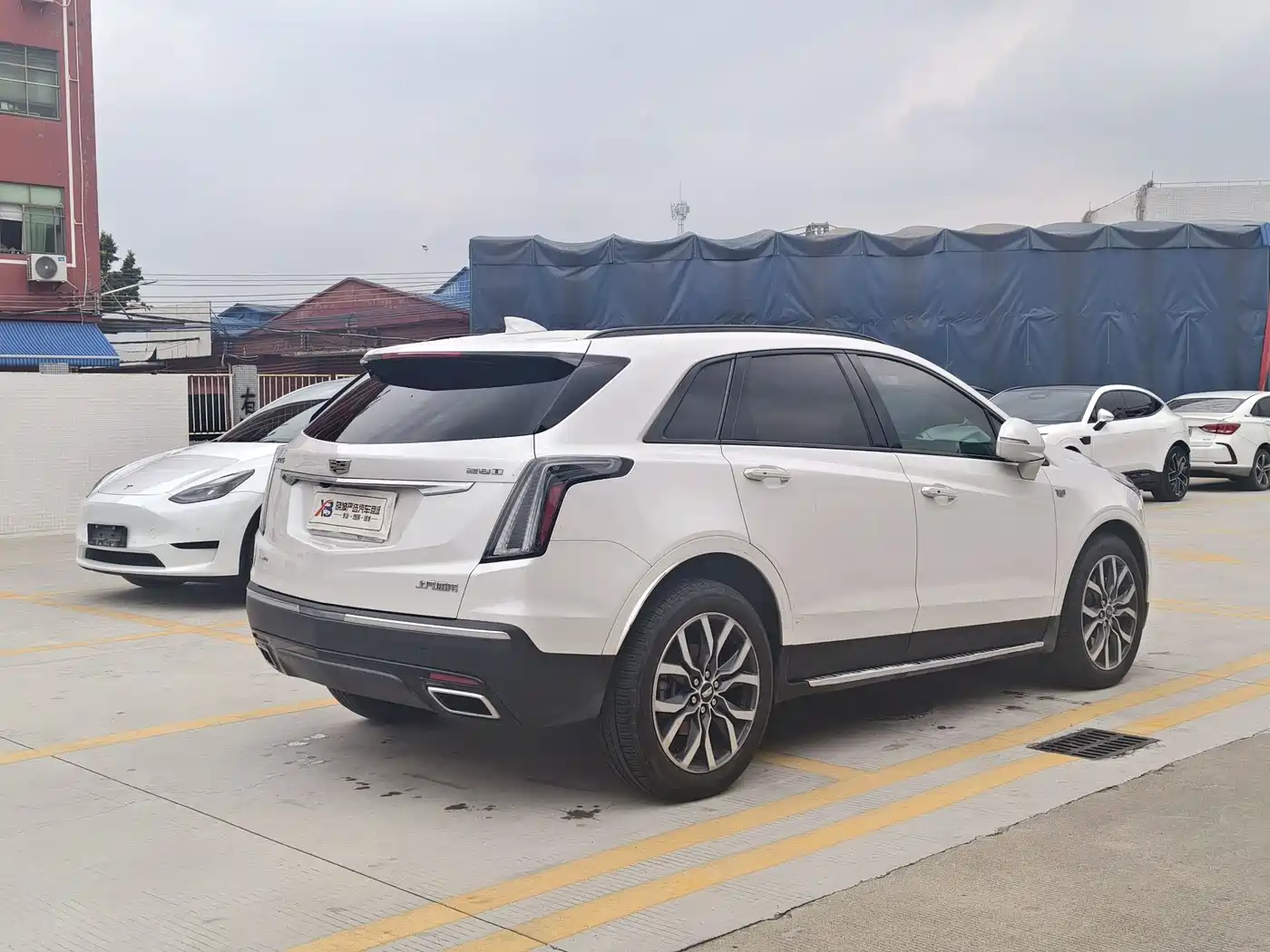 CADILLAC XT5