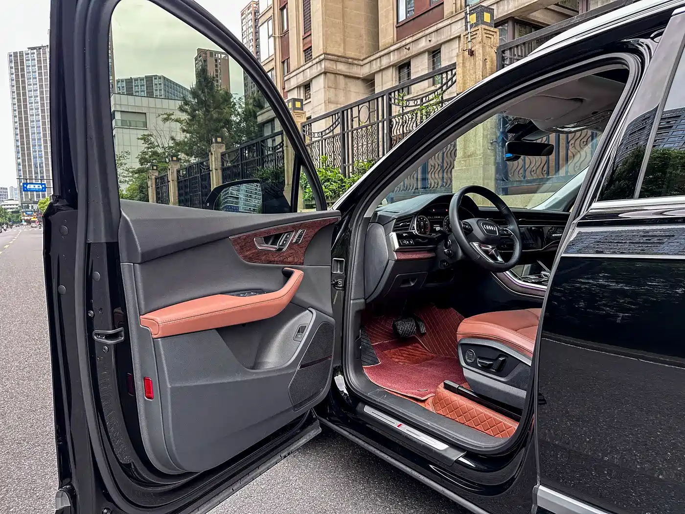 AUDI Q7