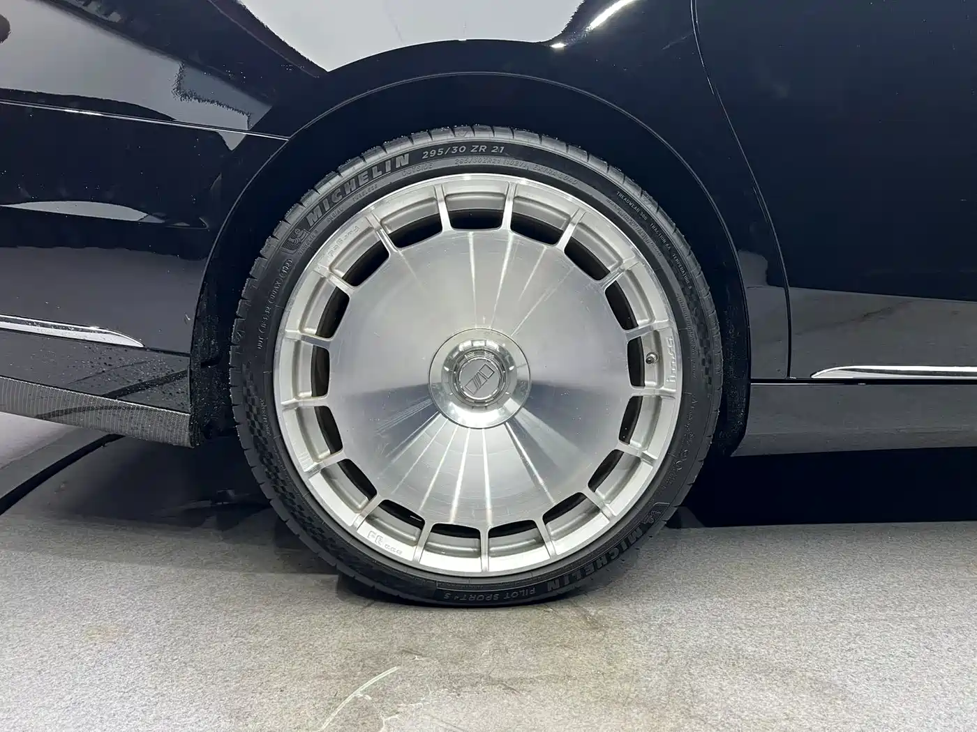 IMSA Maybach S-Class 2020 2020 S 450 MAYBACH Executive 4-seater